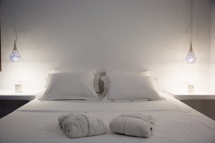 Amphitrite Suites Santorini