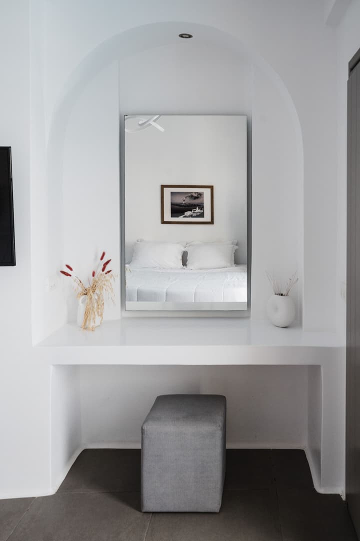 Amphitrite Suites Santorini