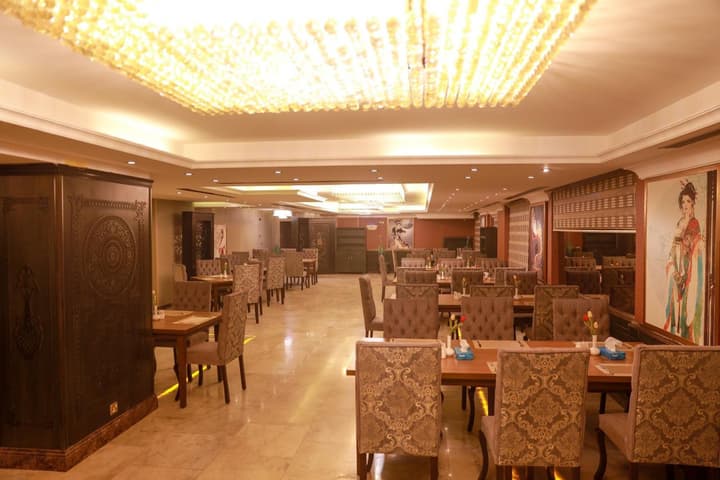 Strand Hotel