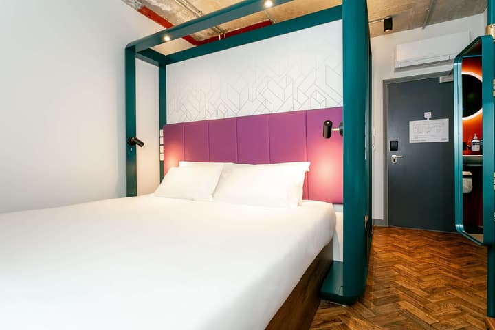 YOTEL Manchester Deansgate