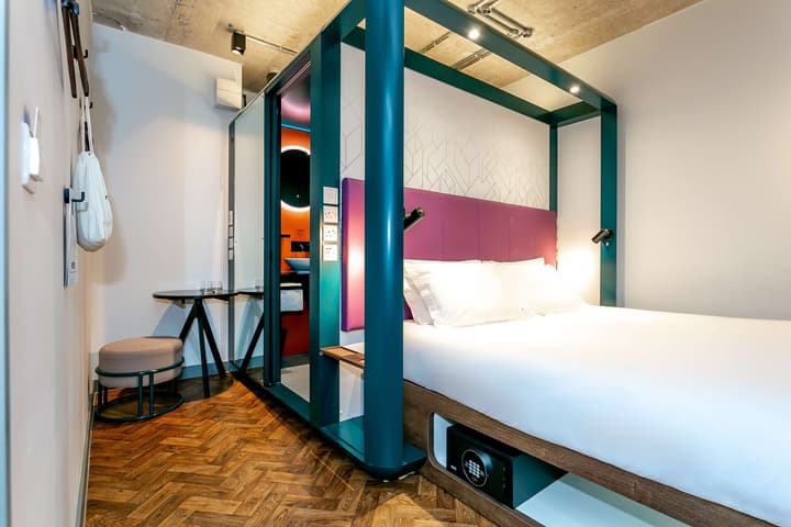 YOTEL Manchester Deansgate