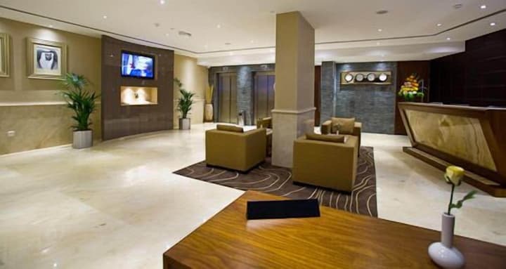 Phoenix Plaza Hotel Apartments