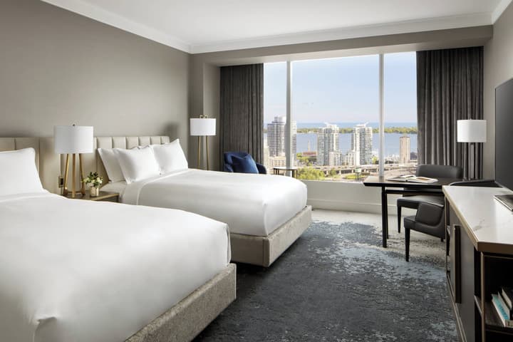 The Ritz-Carlton, Toronto