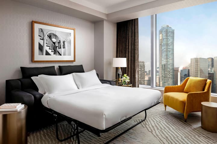 The Ritz-Carlton, Toronto
