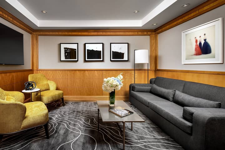 The Ritz-Carlton, Toronto