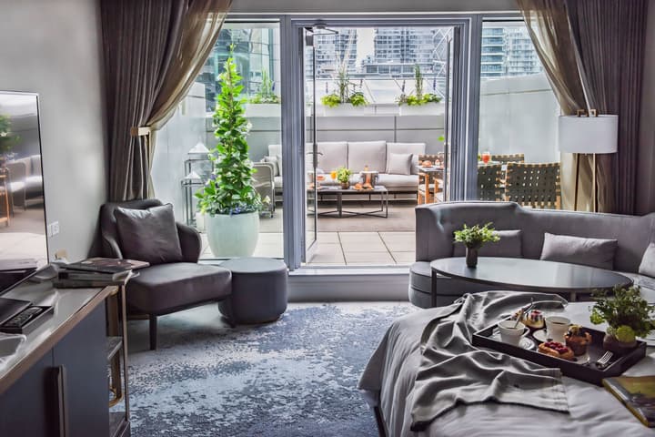 The Ritz-Carlton, Toronto