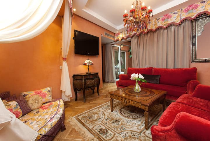 Hotel Art Palace Suites & Spa