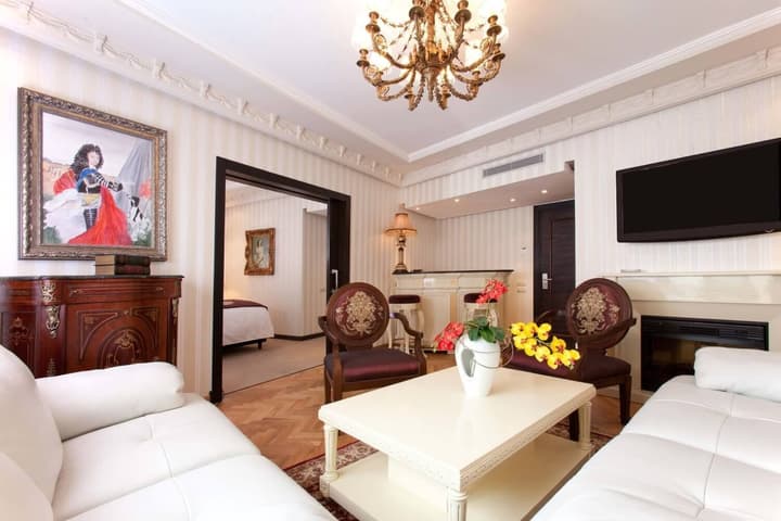 Hotel Art Palace Suites & Spa