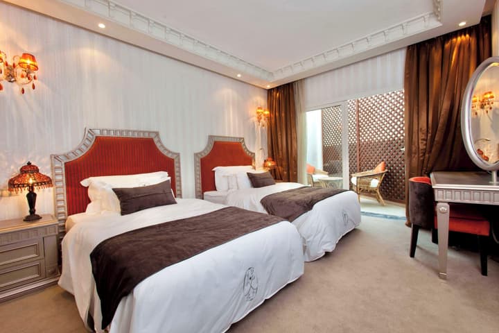 Hotel Art Palace Suites & Spa