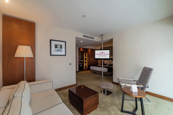 Crowne Plaza Istanbul - Harbiye by IHG