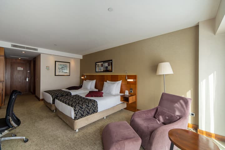 Crowne Plaza Istanbul - Harbiye by IHG