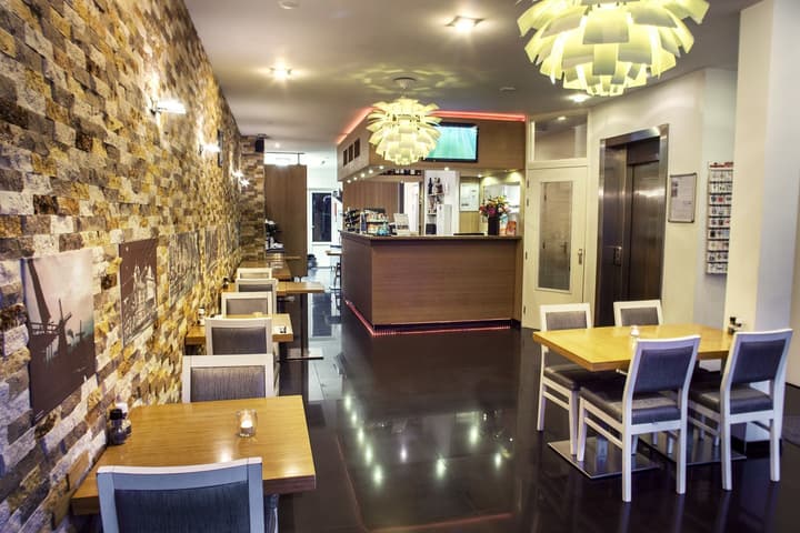 Hotel Larende