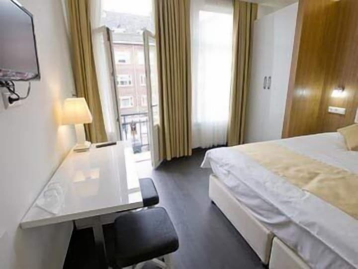 Hotel Larende