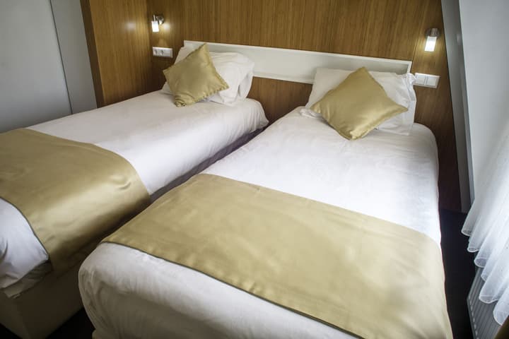 Hotel Larende