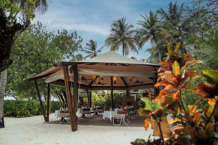 Constance Moofushi All Inclusive
