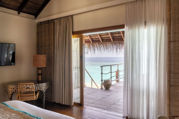Constance Moofushi All Inclusive