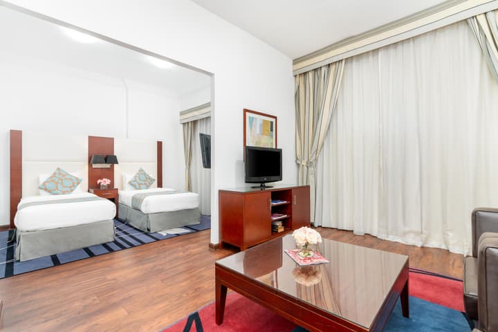 Golden Sands Hotel & Residences