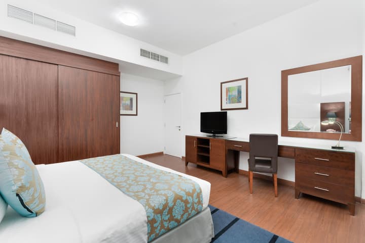 Golden Sands Hotel & Residences