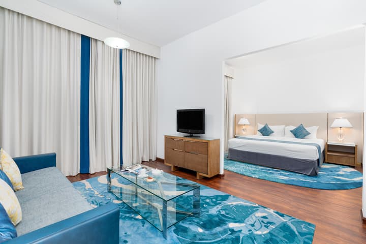 Golden Sands Hotel & Residences