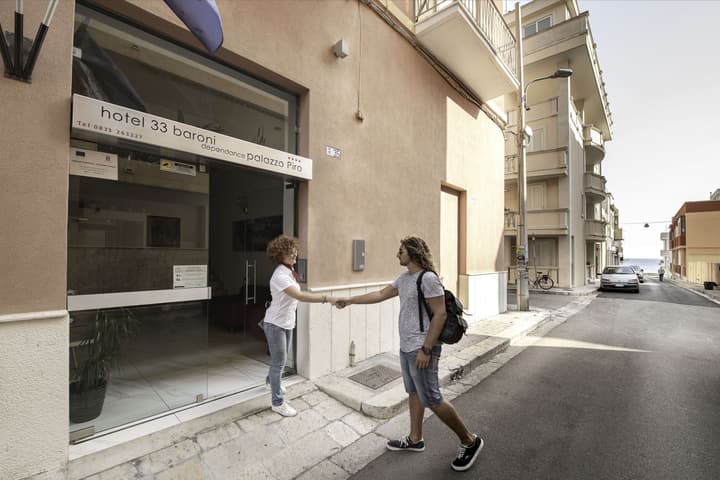 Hotel 33 Baroni