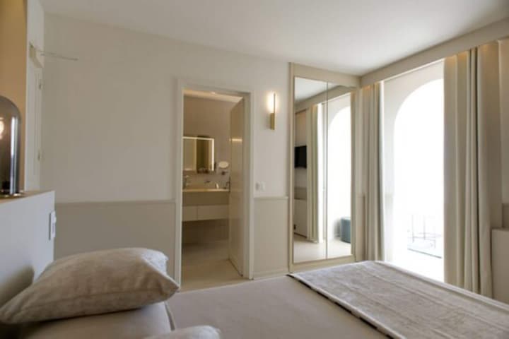 Hotel Genovese