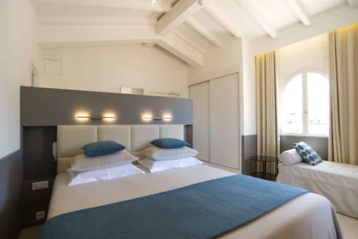 Hotel Genovese