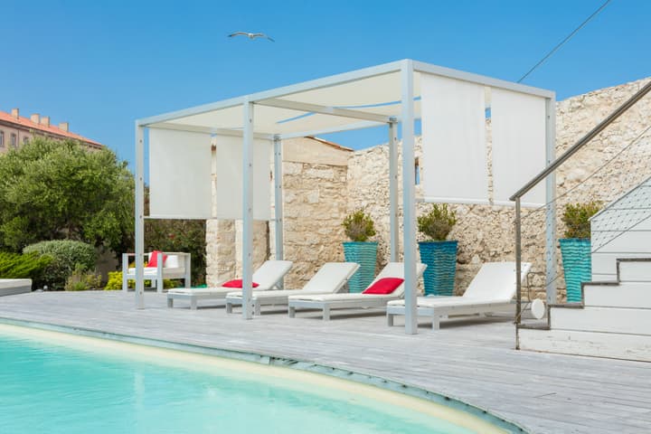 Hotel Genovese