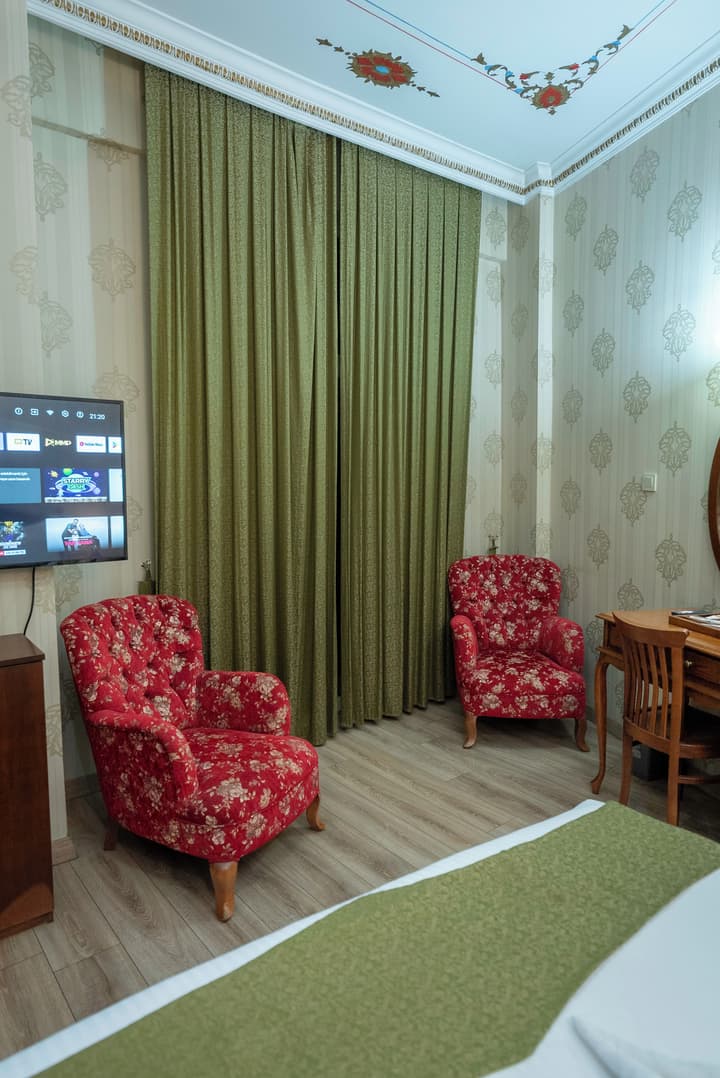 Basileus Hotel