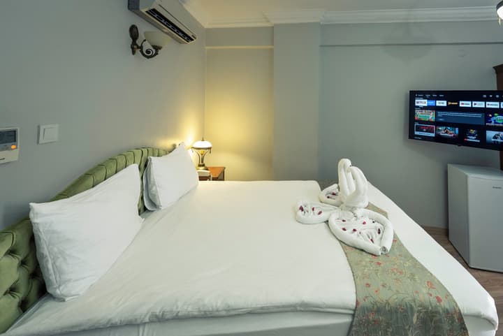 Basileus Hotel
