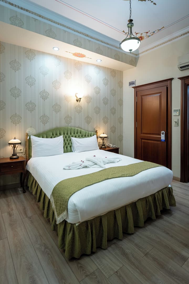 Basileus Hotel