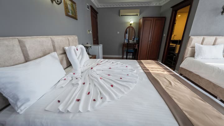 Basileus Hotel