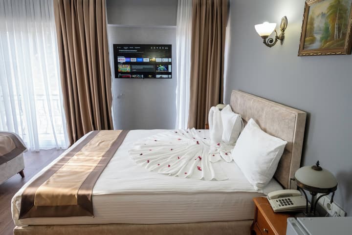 Basileus Hotel