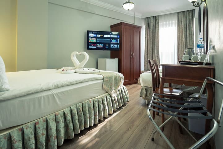 Basileus Hotel