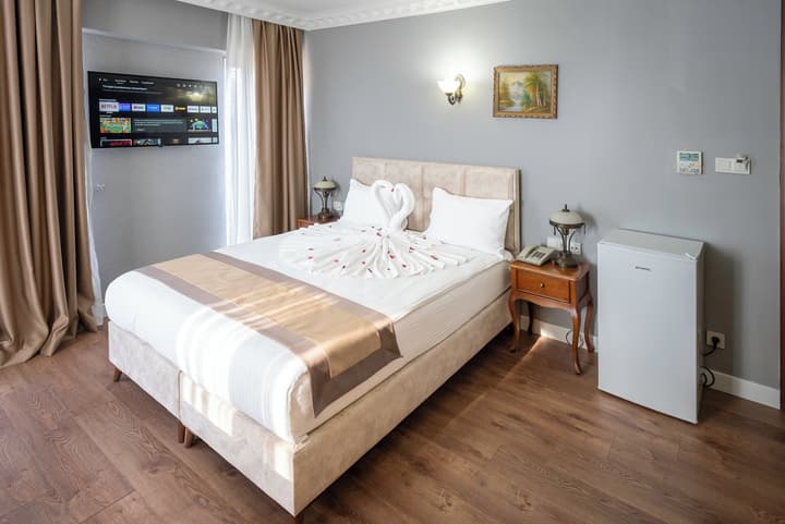 Basileus Hotel
