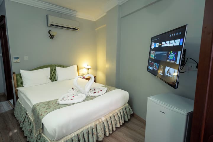 Basileus Hotel