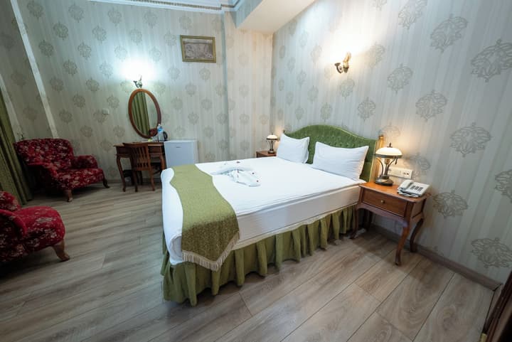 Basileus Hotel