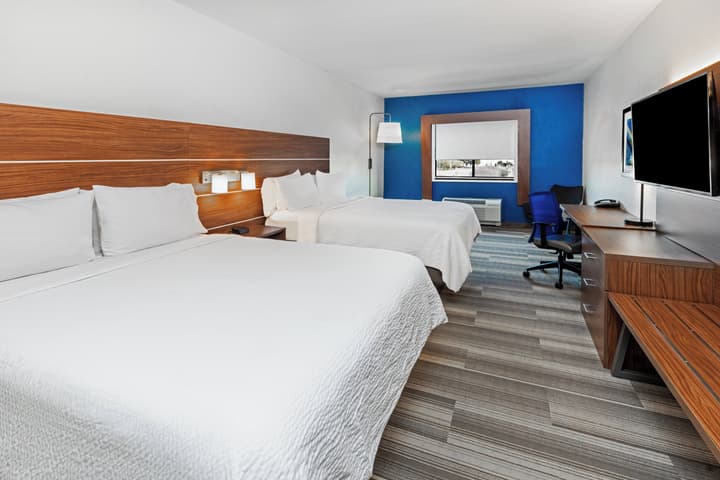 Holiday Inn Express & Suites Del Rio by IHG