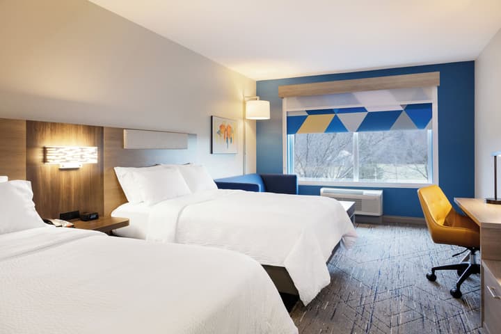 Holiday Inn Express & Suites Del Rio by IHG