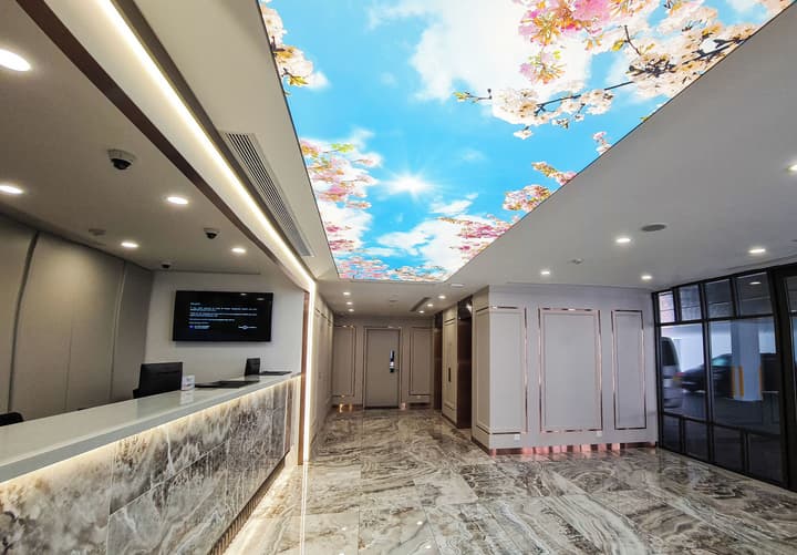 Hotel 81 Palace