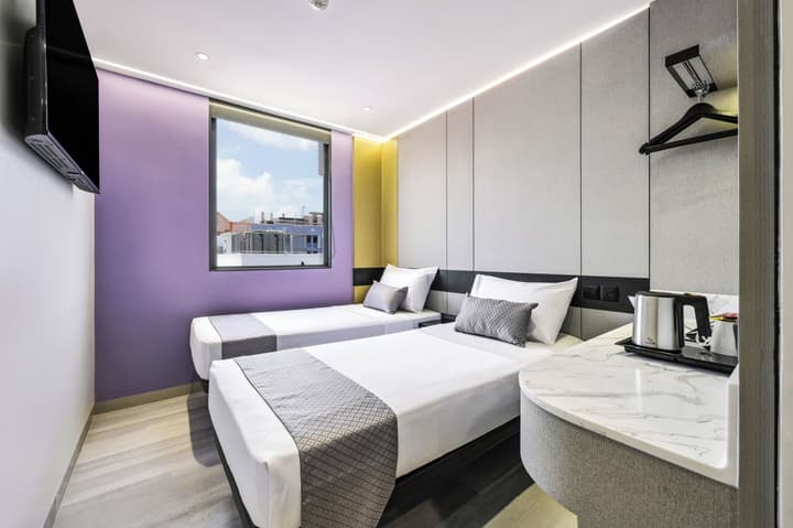 Hotel 81 Palace