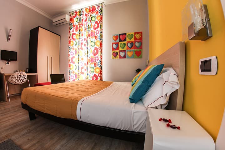 H Rooms Boutique Hotel