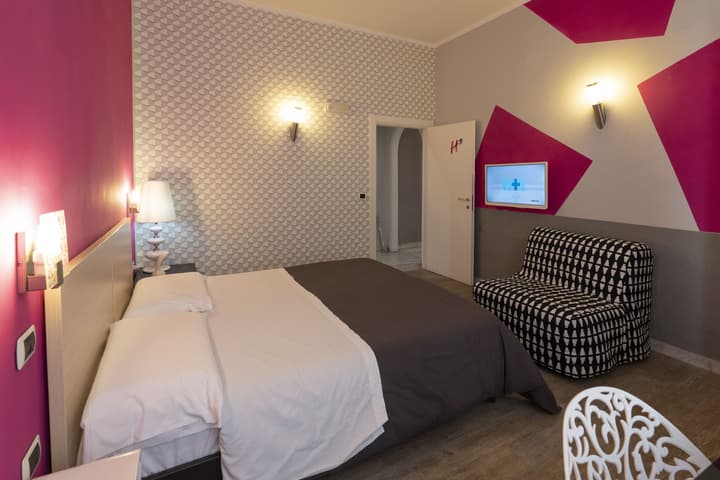H Rooms Boutique Hotel