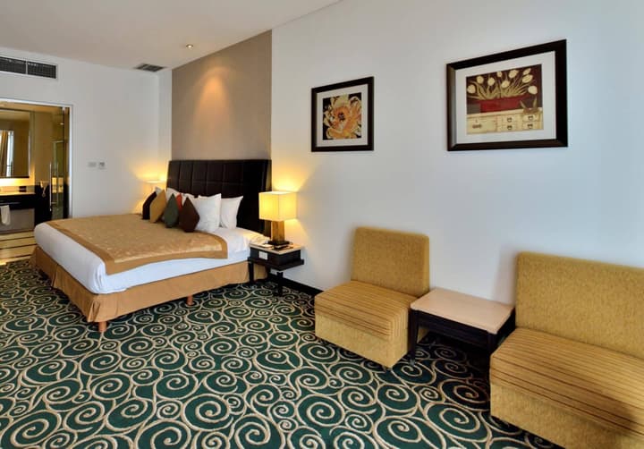 Golden Flower Hotel Bandung