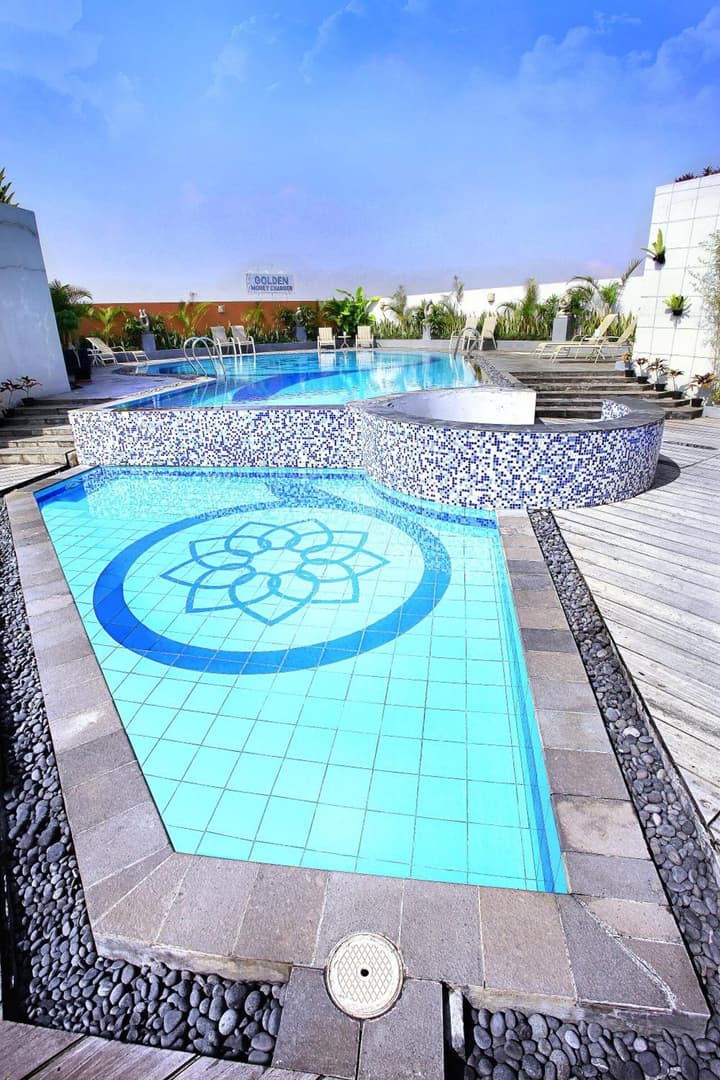 Golden Flower Hotel Bandung