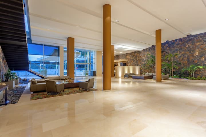 Hotel Estelar En Alto Prado