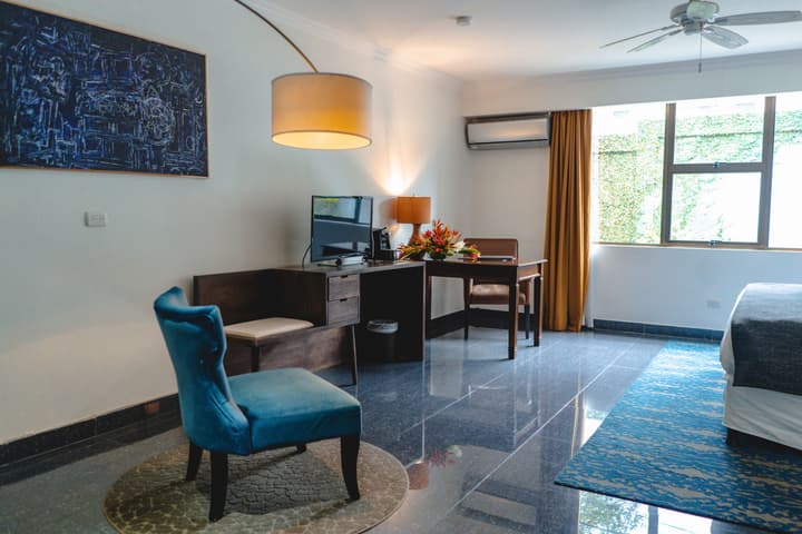 KC Hotel San José