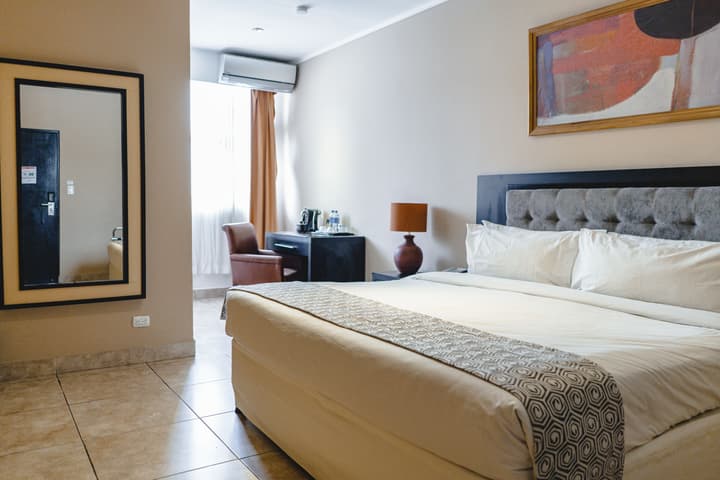 KC Hotel San José