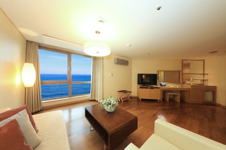 Ocean Suites Jeju Hotel
