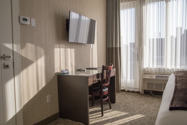 Aura Hotel Brooklyn