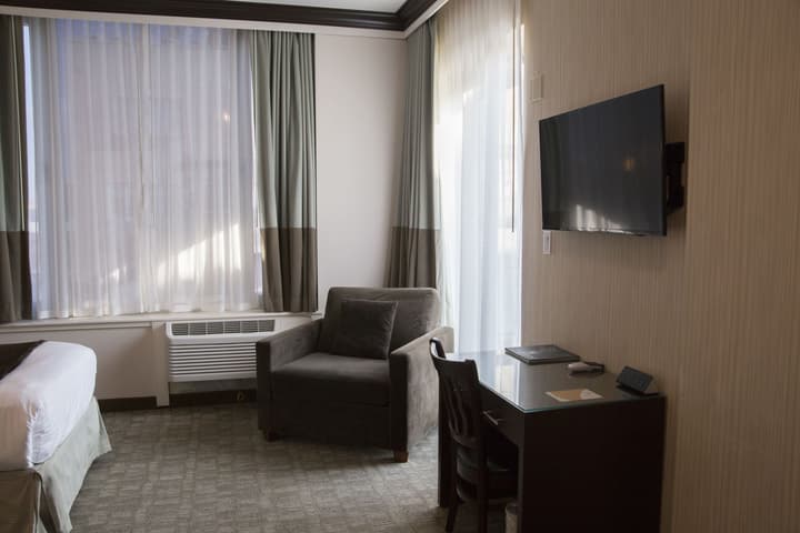 Aura Hotel Brooklyn